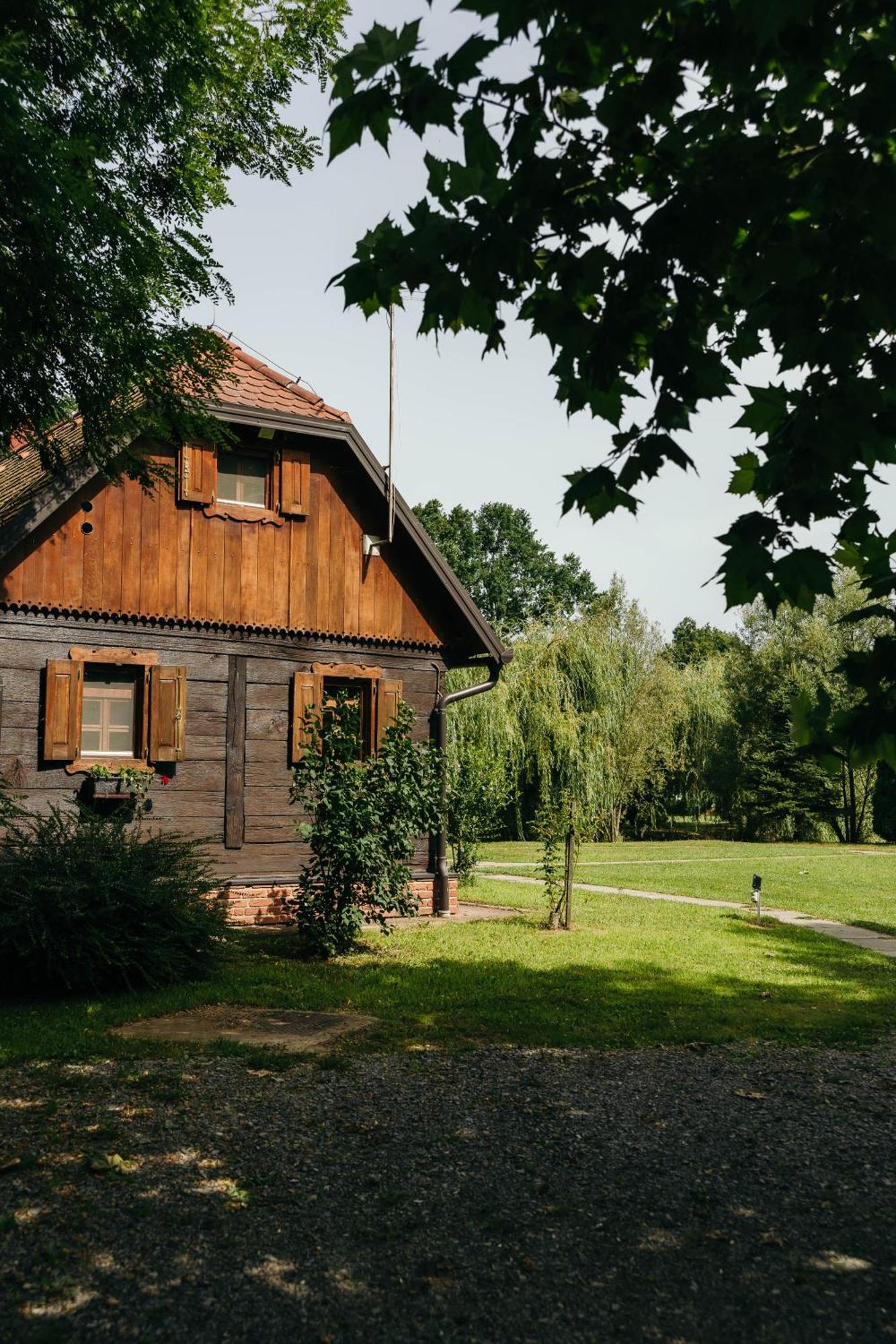 Moslavacka Prica Holiday Homes *