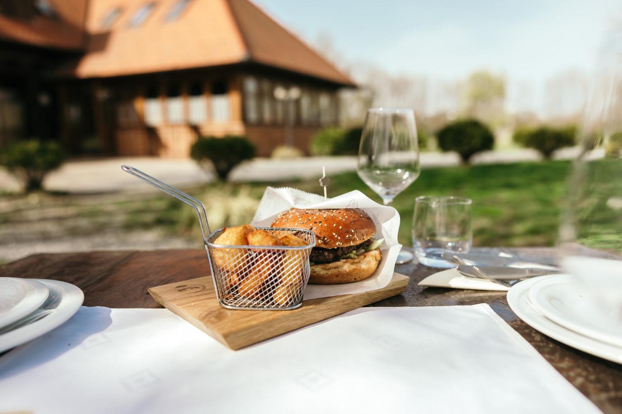 Moslavacka Prica Holiday Homes *